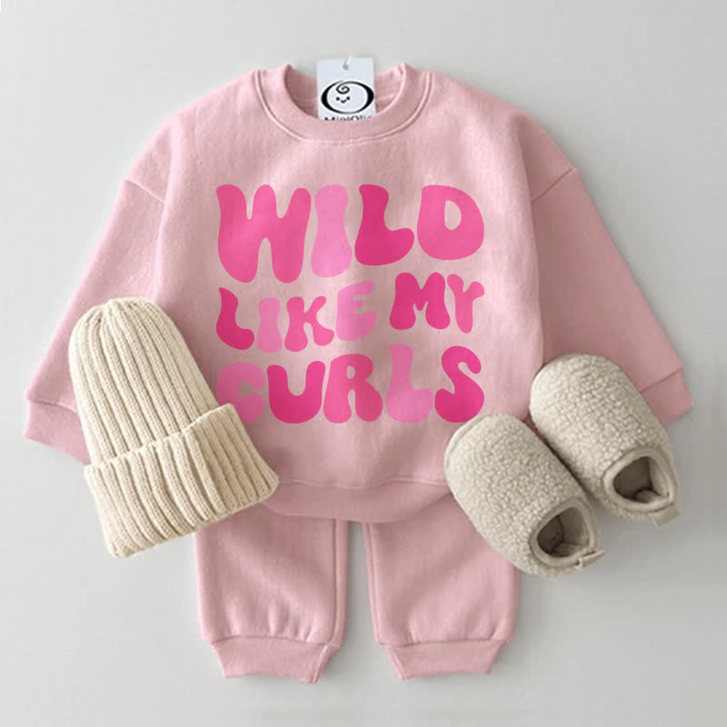 WILD LIKE MY CURLS Baby Rosa Sweatshirt -teiliges Set - Rosa - 2-3J - image 1
