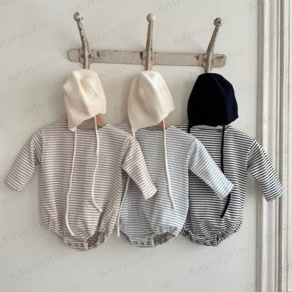Baby Bodysuit mit Streifen und langen Ärmeln - image 2