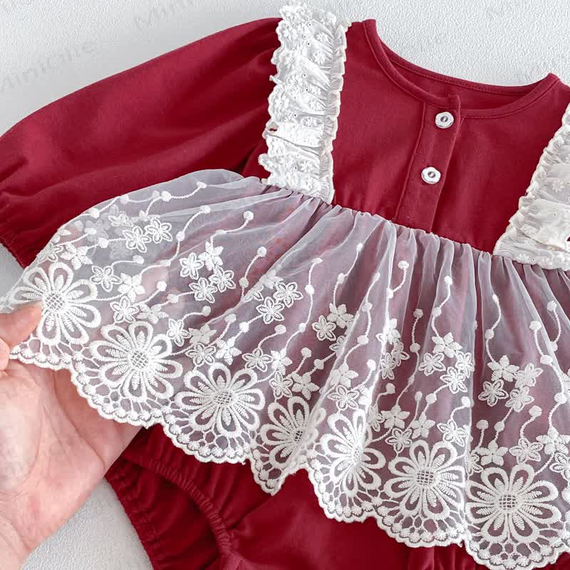 Baby Bodysuit mit rotem Lace und Tüllrock - image 11