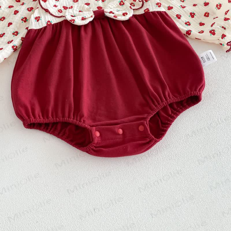 Baby Bodysuit in Rot mit Blumen und Rüschenkragen - image 10