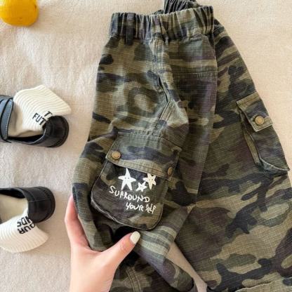 Klassische, lässige Camouflage- Hose für Kleinkind-Jungen - image 4