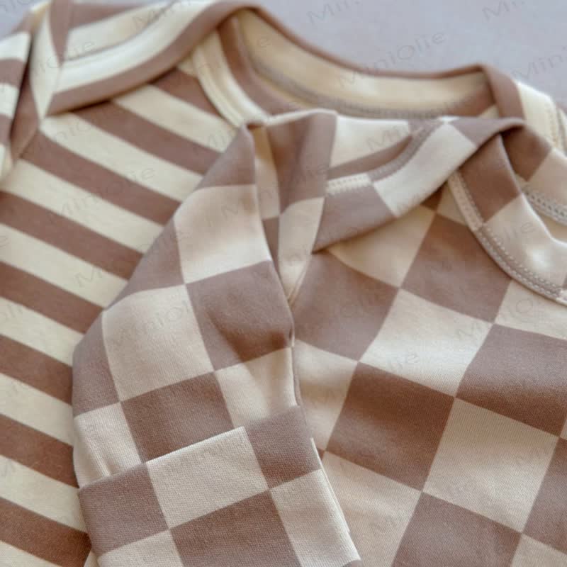 Beige Baby Strampler mit passender Hut - image 7