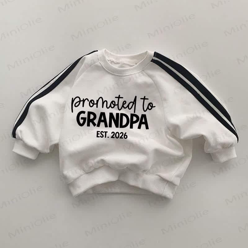 PROMOTED TO GRANDPA EST. 2026) – Baby Sweatshirt, weiß - Weiß - 2-3J - image 1