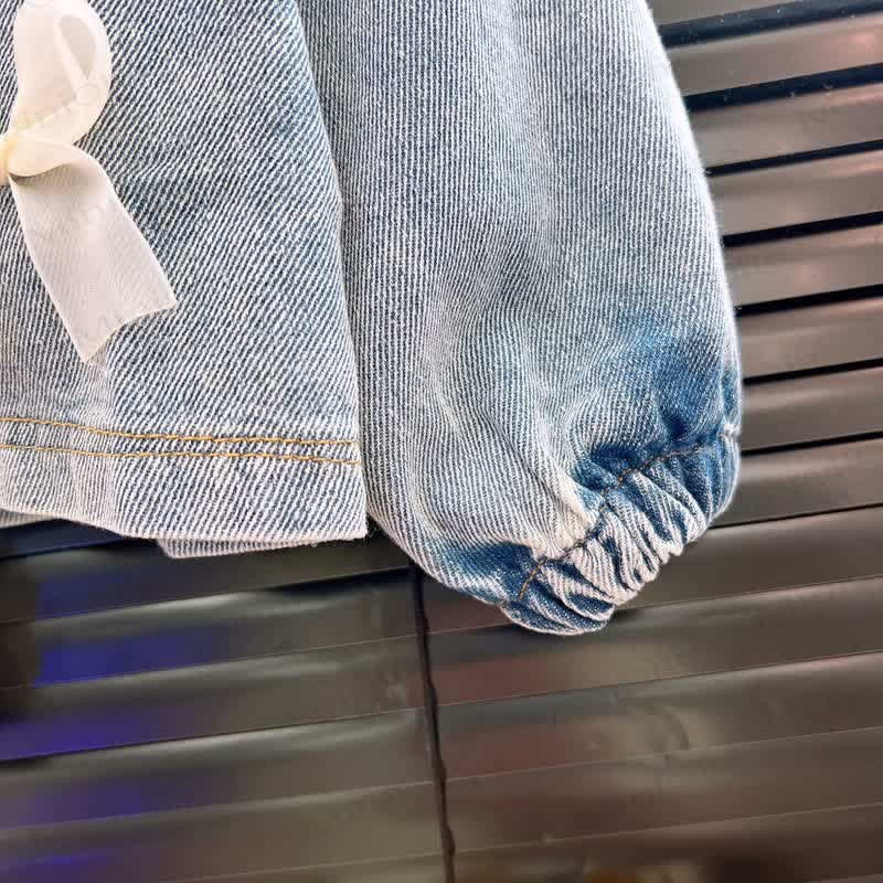 Set aus Jeansjacke und Kleid mit Schleife für Kleinkinder - image 6