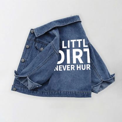 A LITTLE DIRT NEVER HURT – Jeansjacke für Kleinkind - image 2
