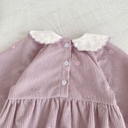 Kleid und Bodysuit für Baby mit Peter-Pan-Kragen - image 8
