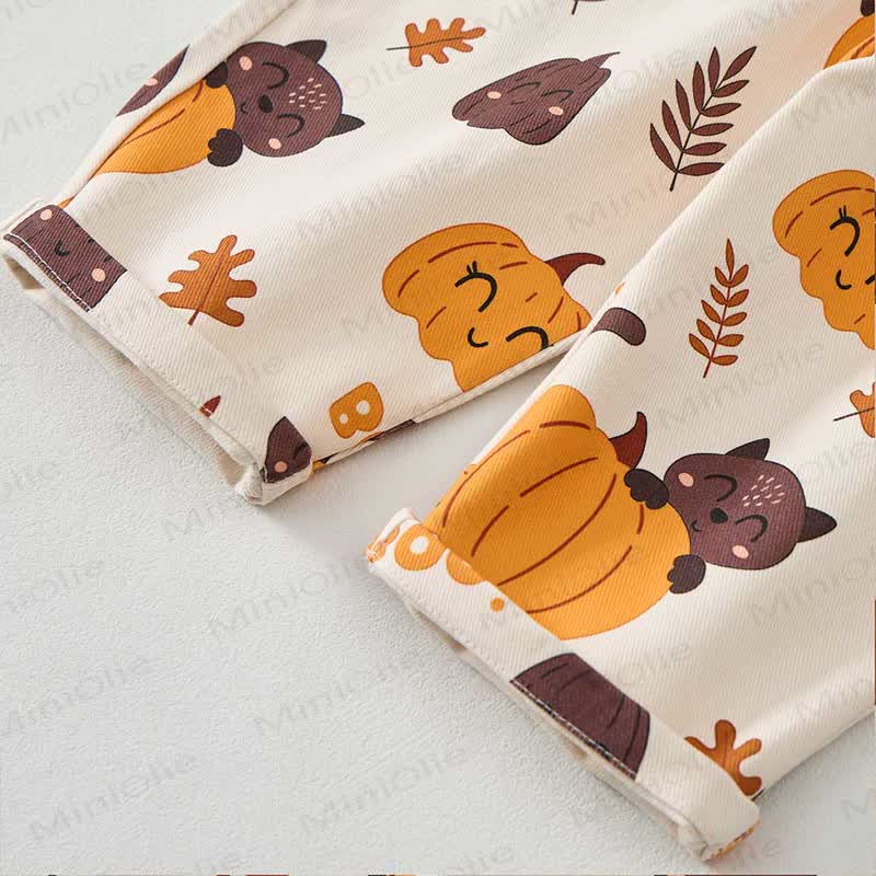  BOO! Baby Kleinkind mit Kürbis und Overalls - image 6