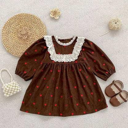 Kleid mit Herz für Kleinkind - image 5