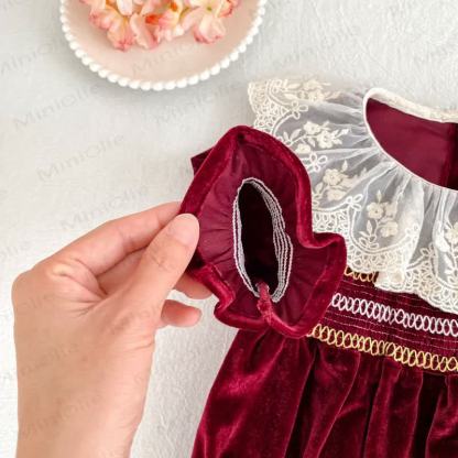 Baby und Bodysuit aus burgunderfarbenem Lace mit Kleid - image 12
