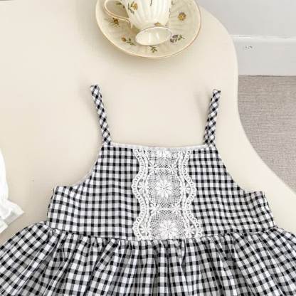 2-teiliges Set für Baby : Weißes Spitze und Gingham Kleid - image 5
