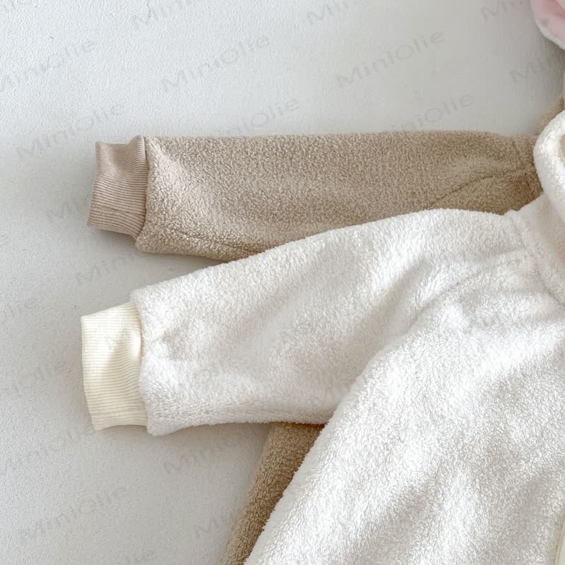 Baby Sherpa- Hase mit Hasenohren, Kapuze und Strampler vorne - image 14