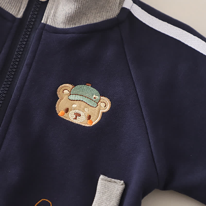 2-teiliges Set aus Baby Bär Jacke mit Bärenaufnäher und Jogginghose - image 7
