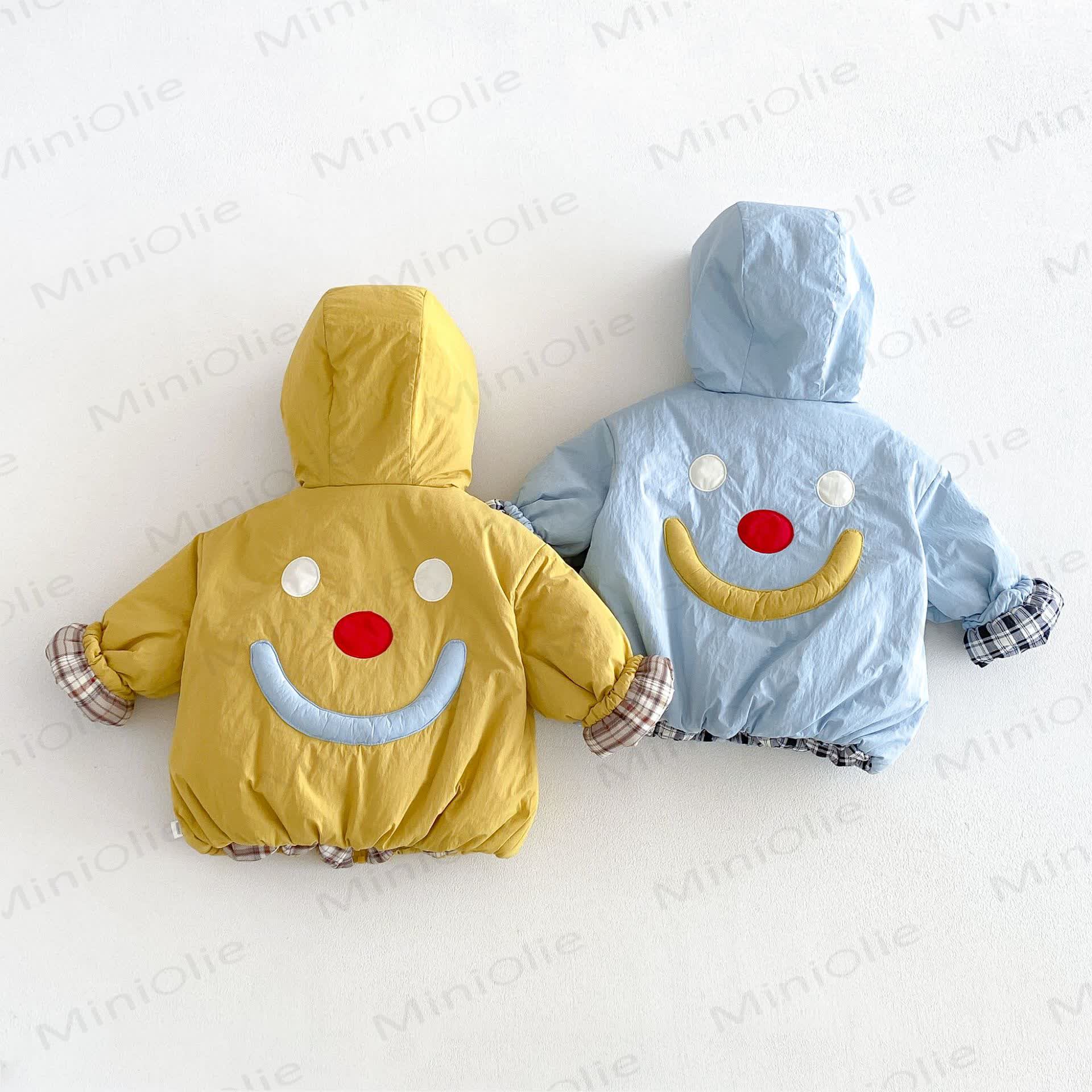 Baby Kleinkind Kapuzenjacke mit Smiley Motiv und Reißverschluss - image 1