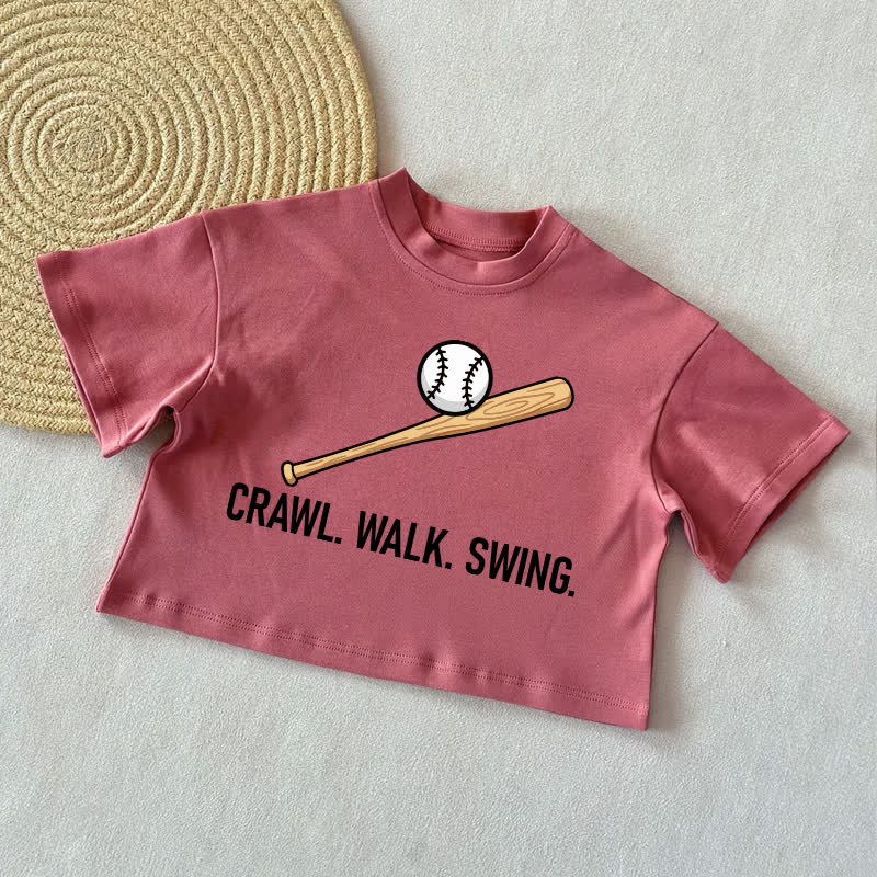 Krabbeln. Laufen. Schaukeln. Baby -Baseball- Sommer Freizeit-T-Shirt - Ziegelrot - 2-3J - image 4