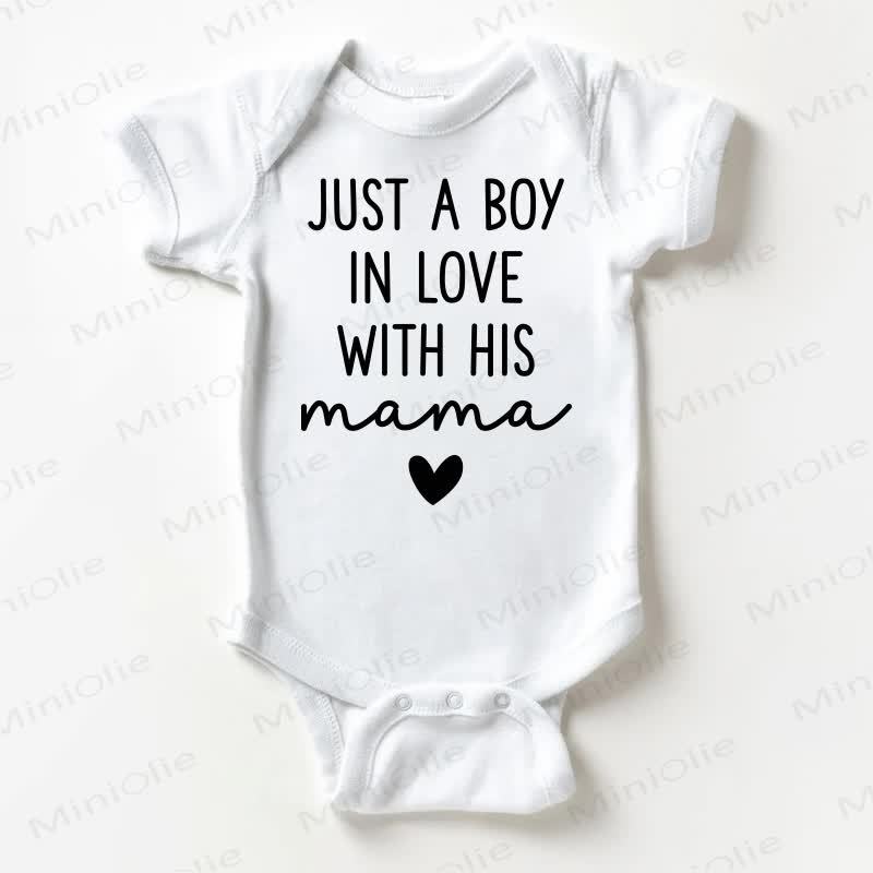 EIN JUST A BOY IN LOVE WITH HIS MAMA – Bodysuit mit Herz , weiß - Weiß - 18-24M - image 1