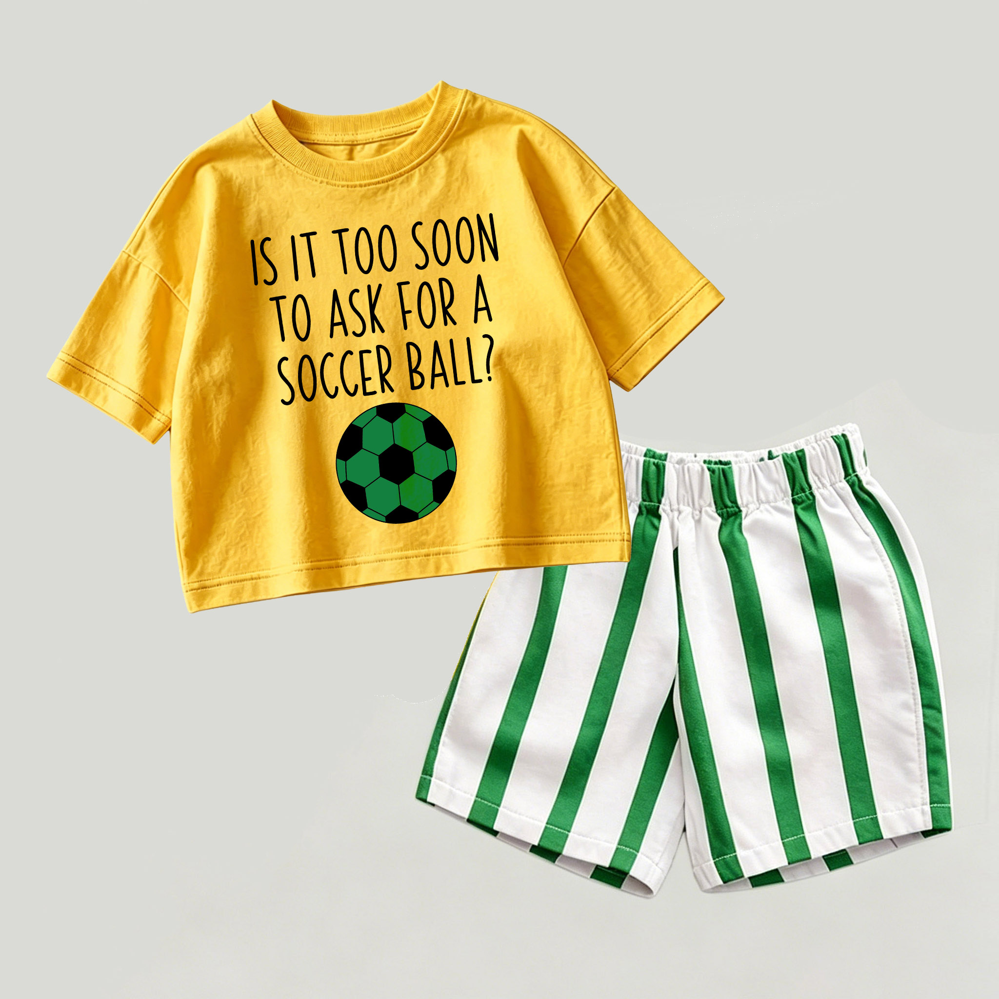 IS IT TOO SOON TO ASK FOR A SOCCER BALL? Baby Set: Gelb-grünes Spitze und Streifen Shorts (2-teilig) - Gelb & Grün - 2-3J - image 1