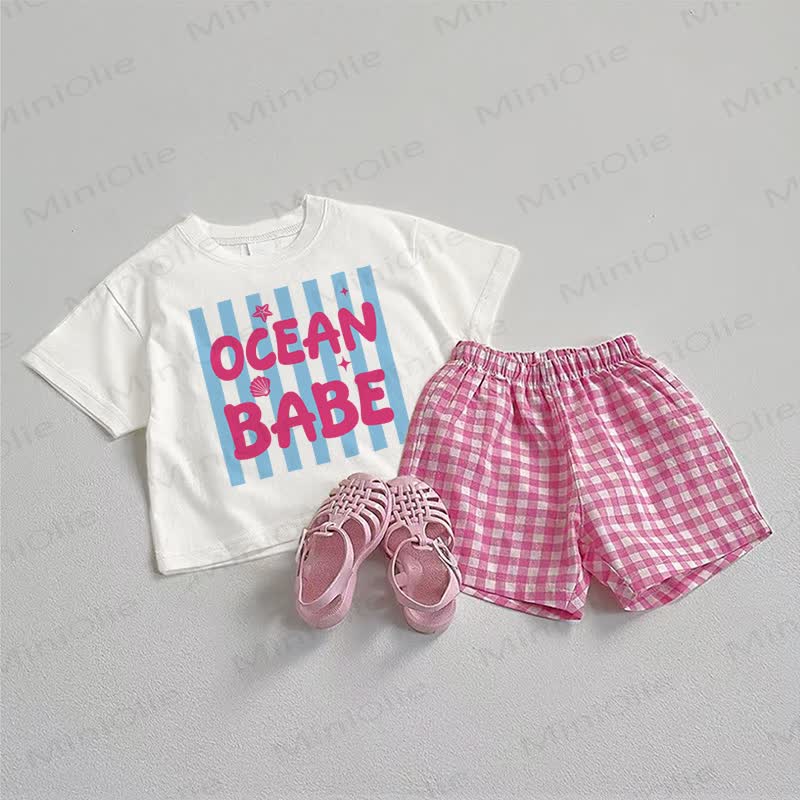 OCEAN BABE Baby T-Stück und Plaid Shorts , 2-teiliges Set - Weiß & Rosa - 3-5J - image 1