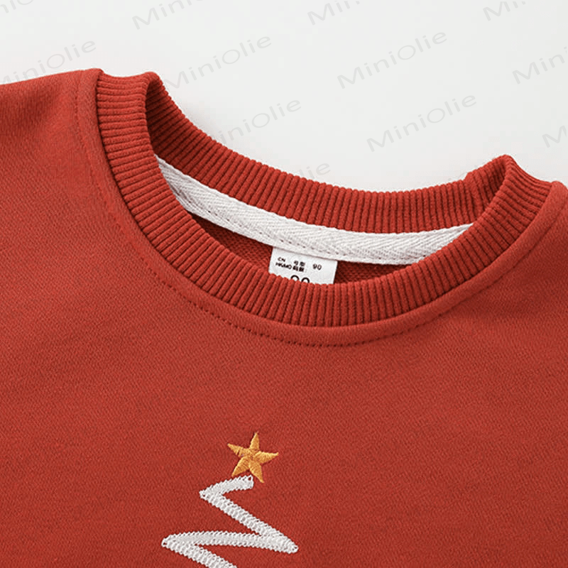 Fröhliches familienpassendes Weihnachtsbaum-Sweatshirt - image 13