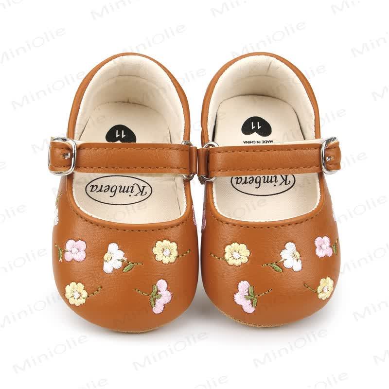 Baby mit Blume​ - image 12