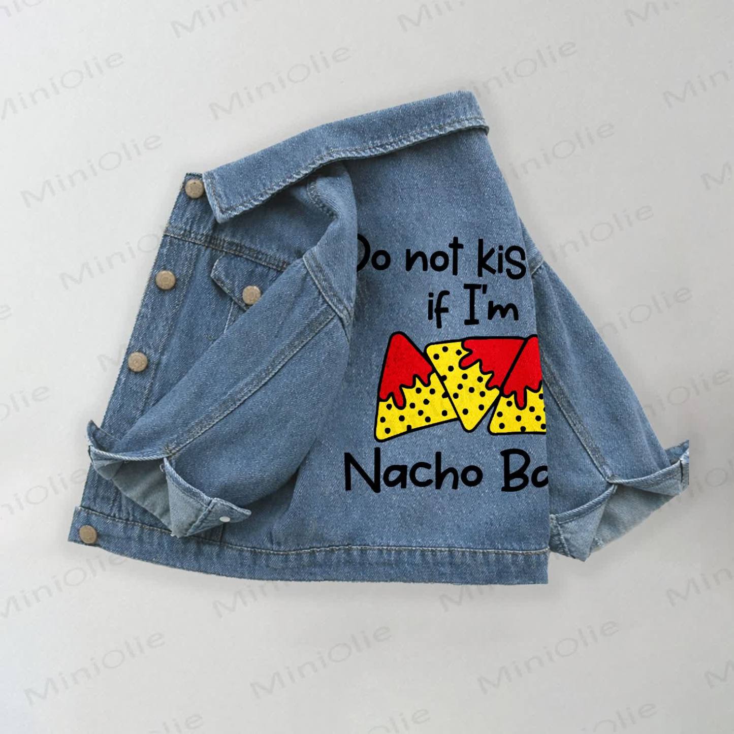 DO NOT KISS ME IF I'M NACHO BABY – Jeansjacke mit Denim -Print für Kleinkind - Blau - 10-11J - image 1
