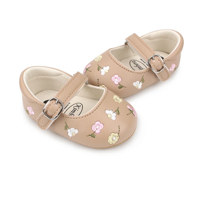 Baby mit Blume​ - image 31