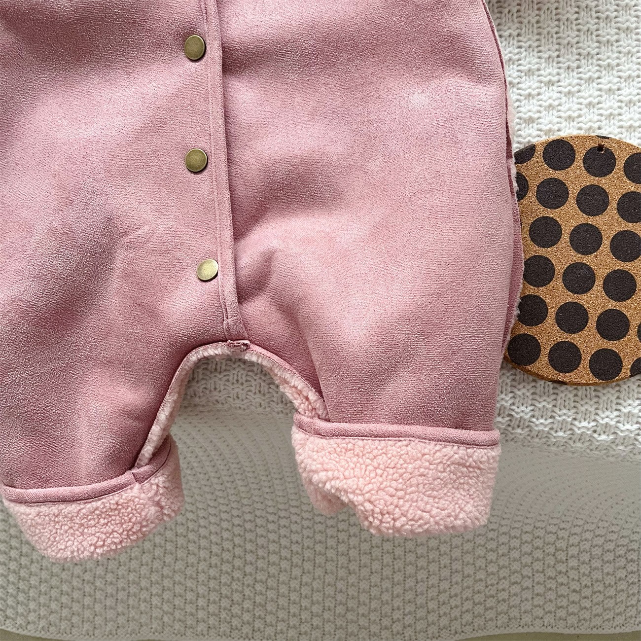  Reversibler Baby-Polo-Strampler aus Fleece - image 10
