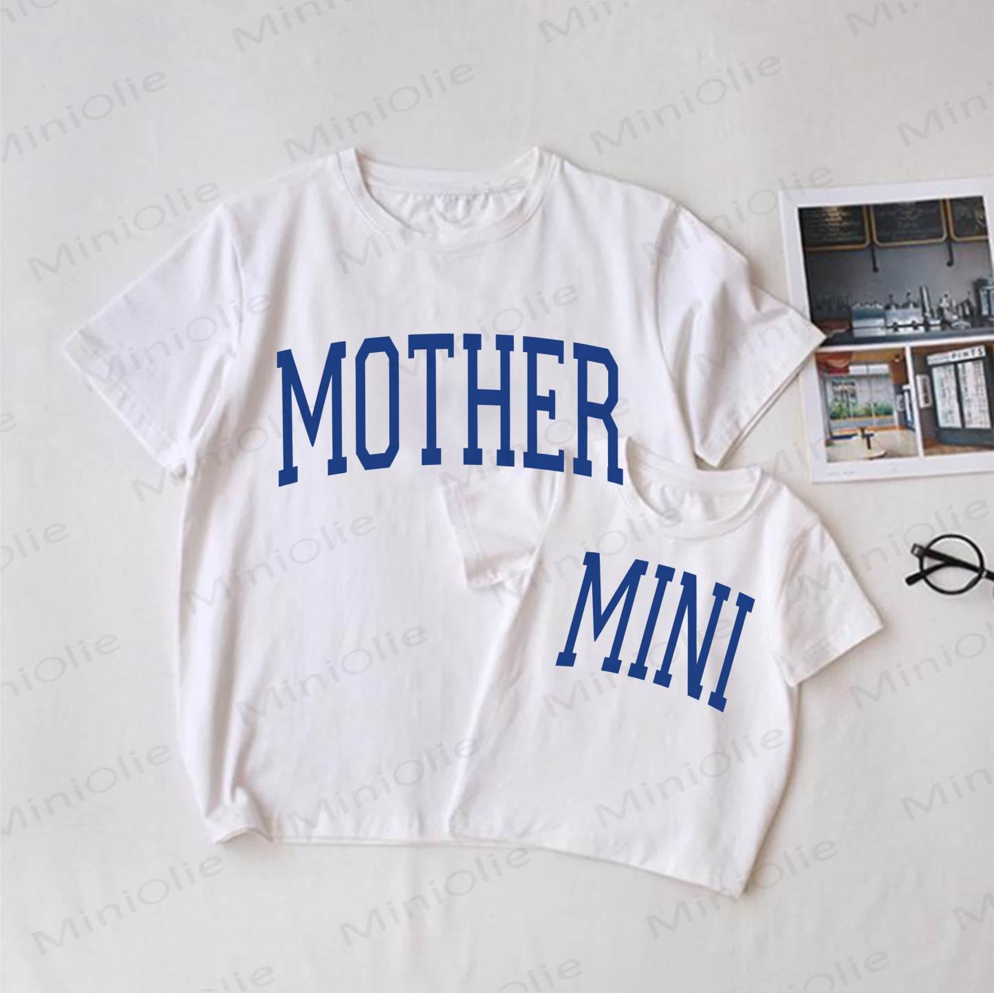 MOTHER MINI Weißes T-Shirt mit Familie und passendem Slogan - Weiß - T-Shirt für Erwachsene: XL - image 1