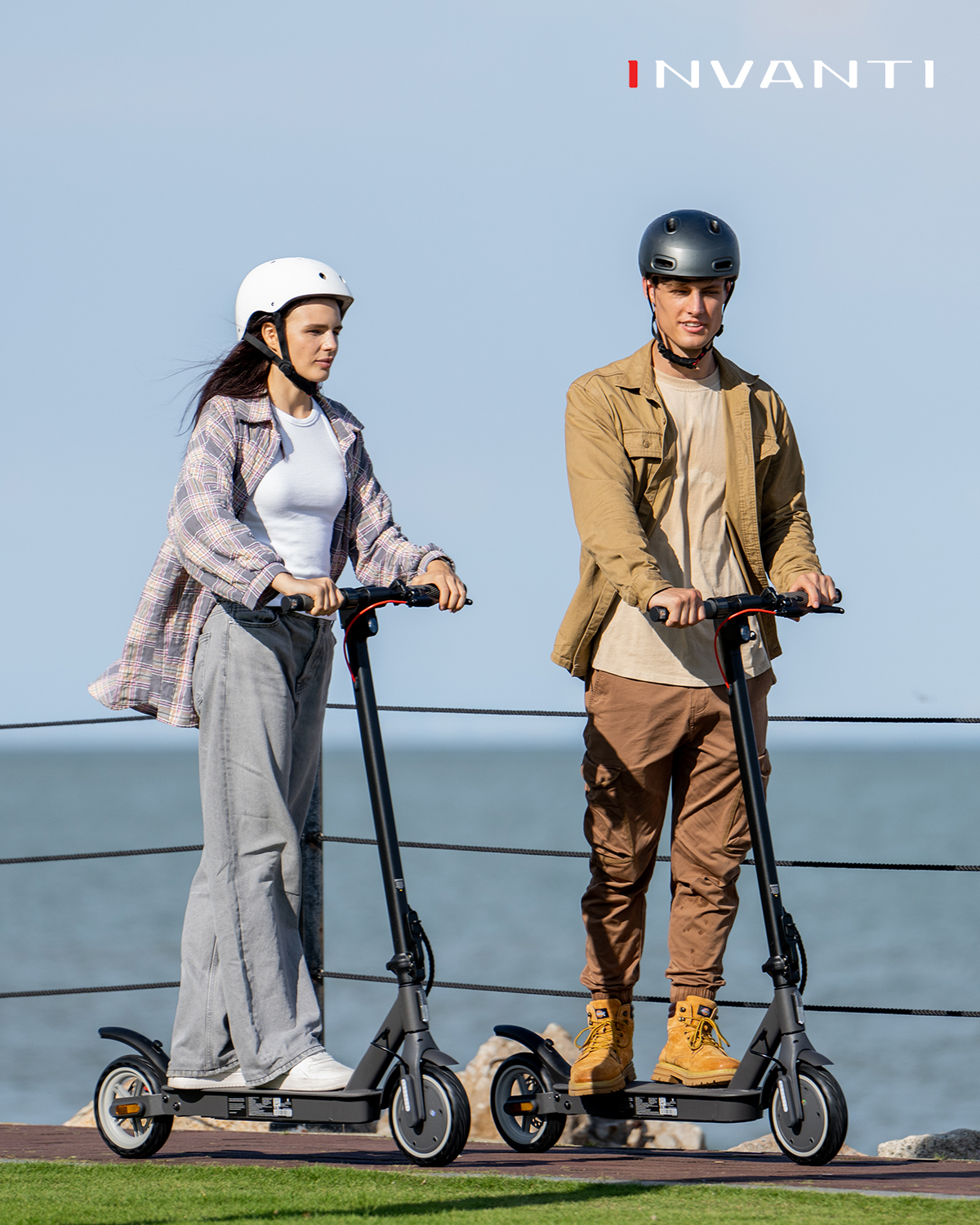 INVANTI E30 Adult Electric Scooter, Max 20Miles & 18 MPH, 350W Motor