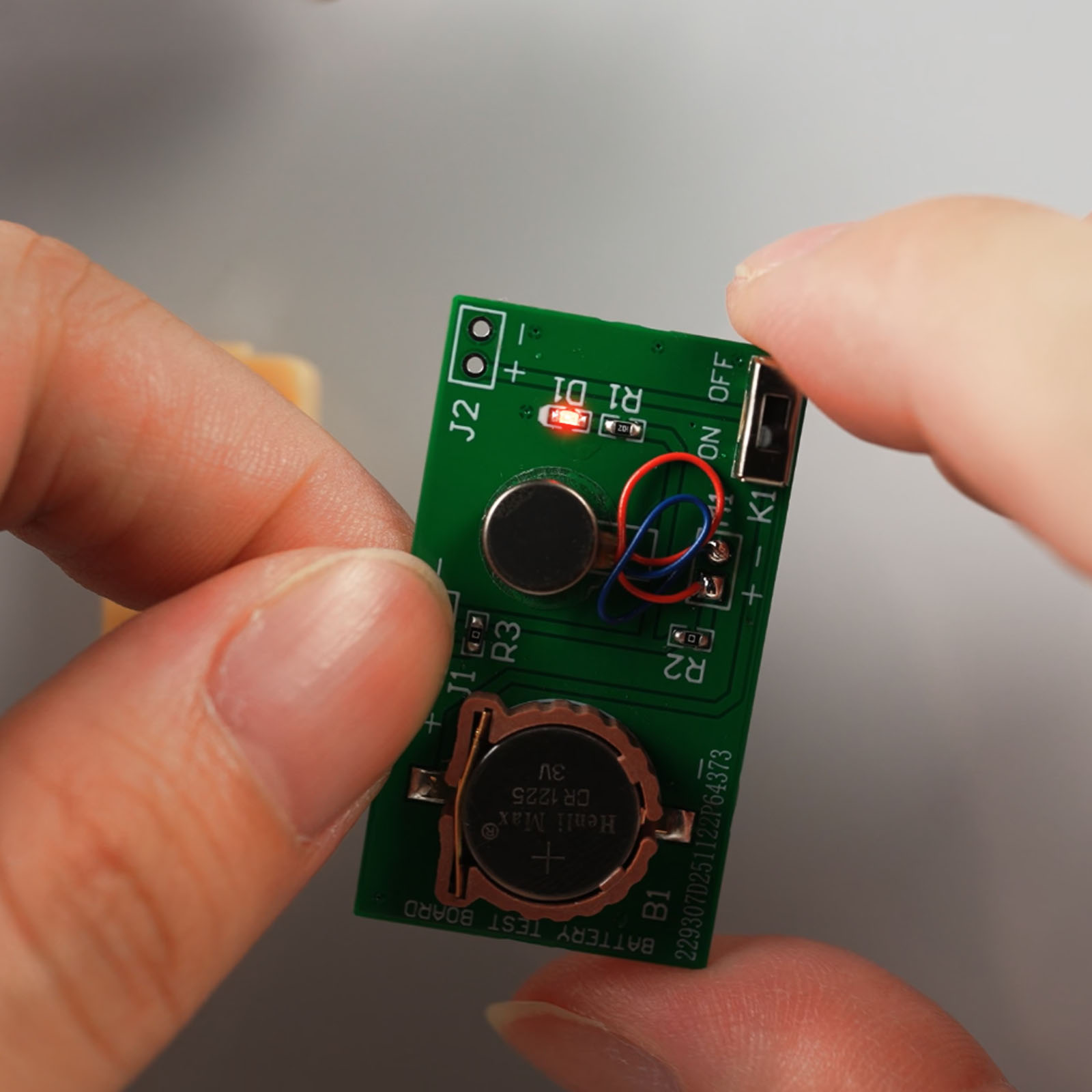 Battery Tester by IARVEL MAGIC