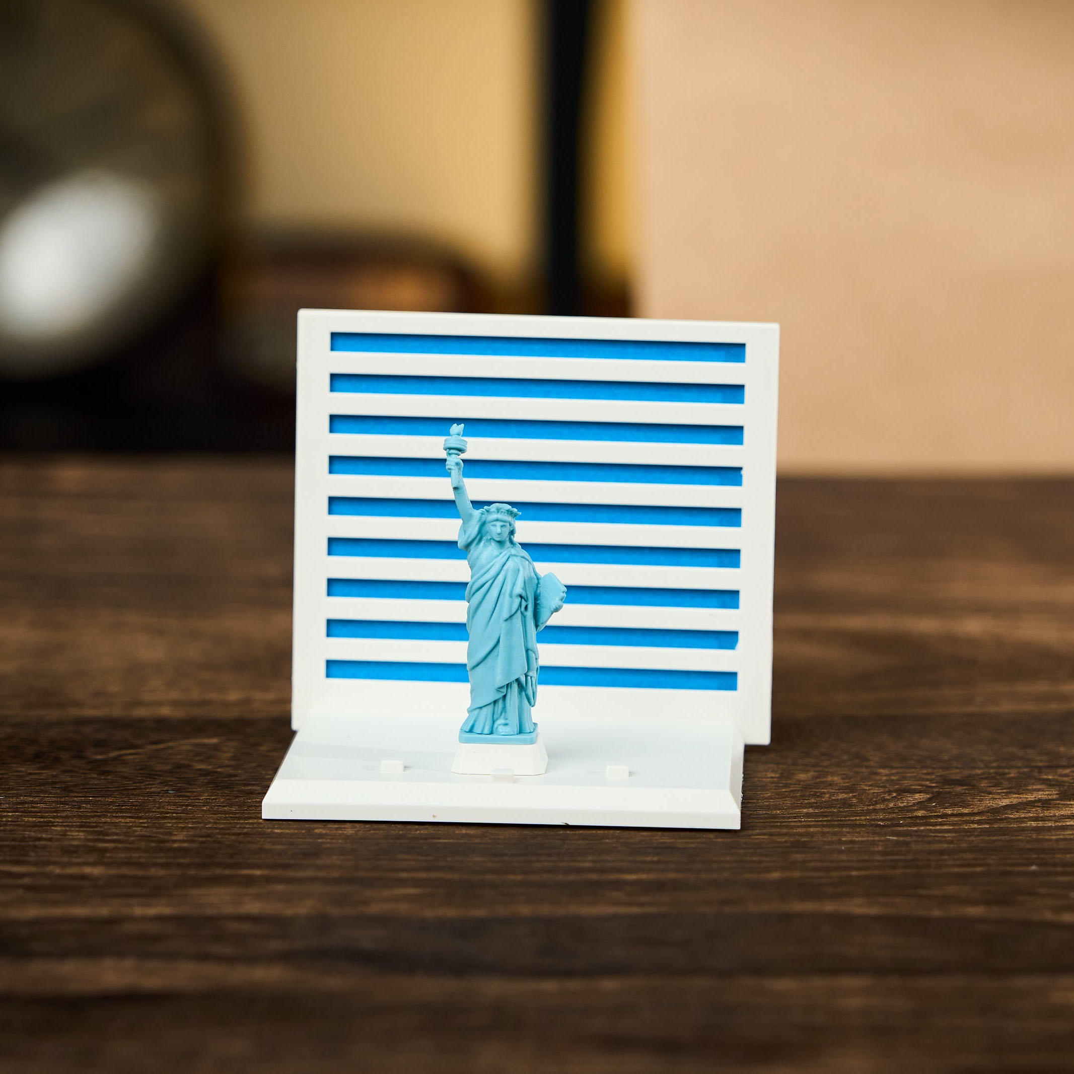 4-D Surprise by Tenyo Magic