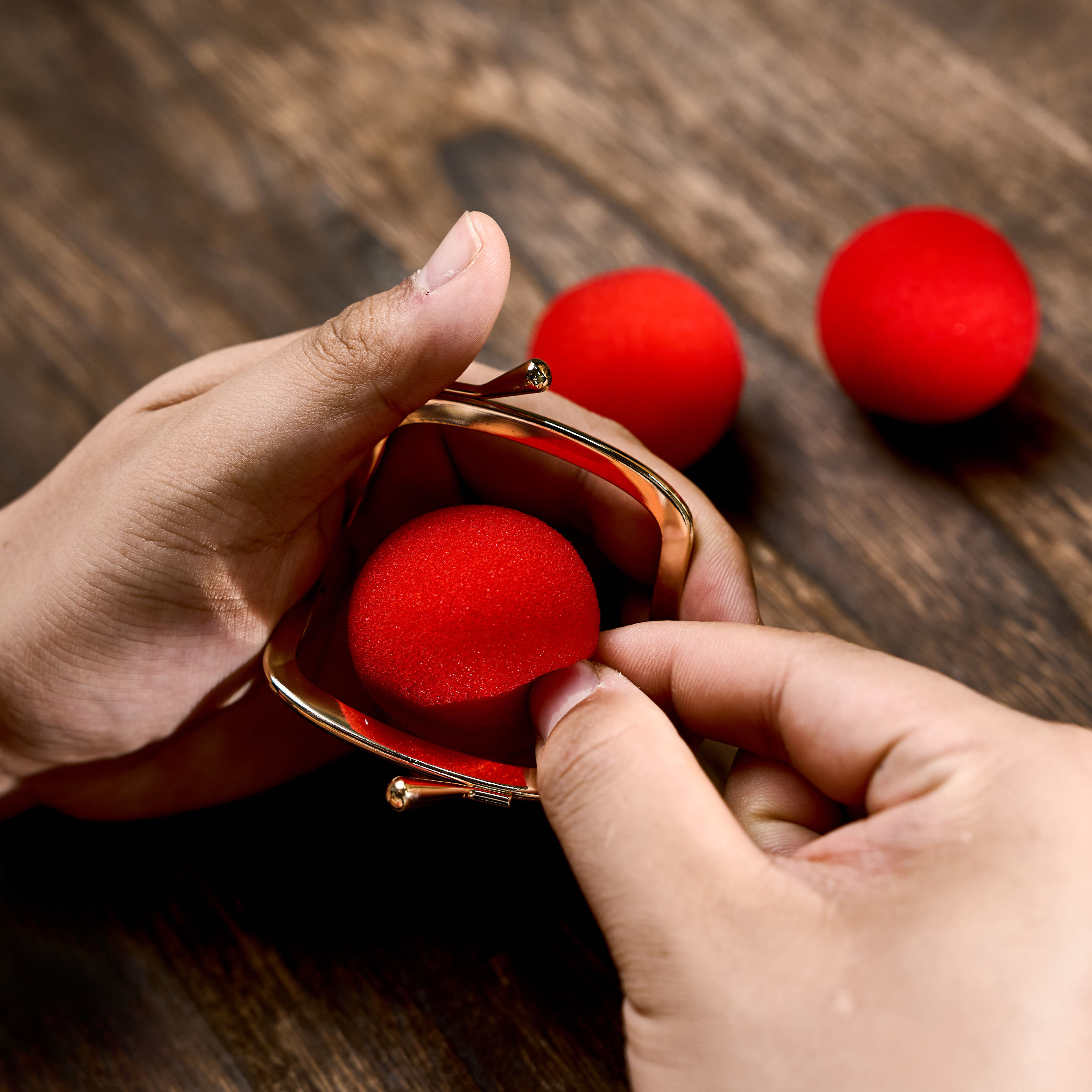 Super Sponge Balls by Tenyo Magic