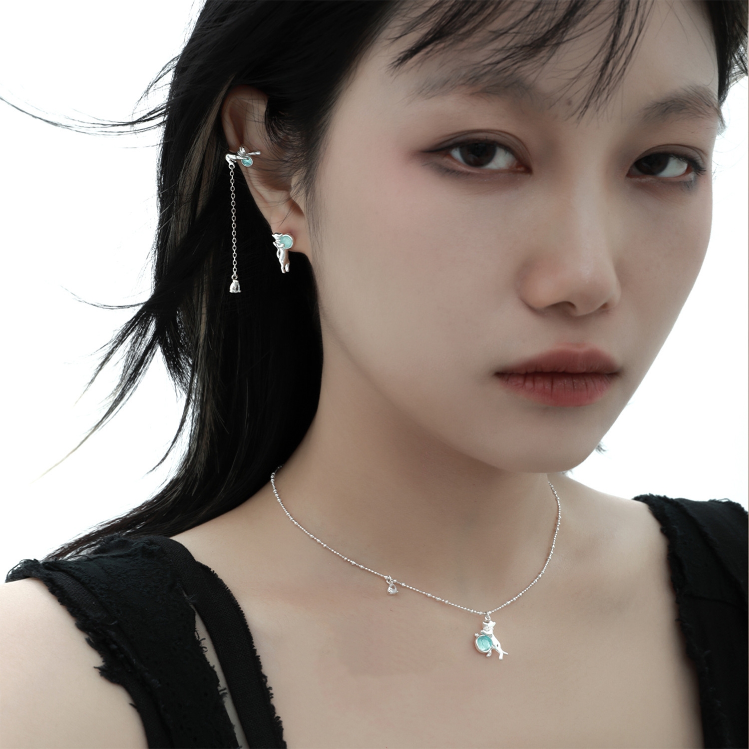 Lightweight Minimalist Sterling Silver Ear Cuff | Jentle Jwelry
