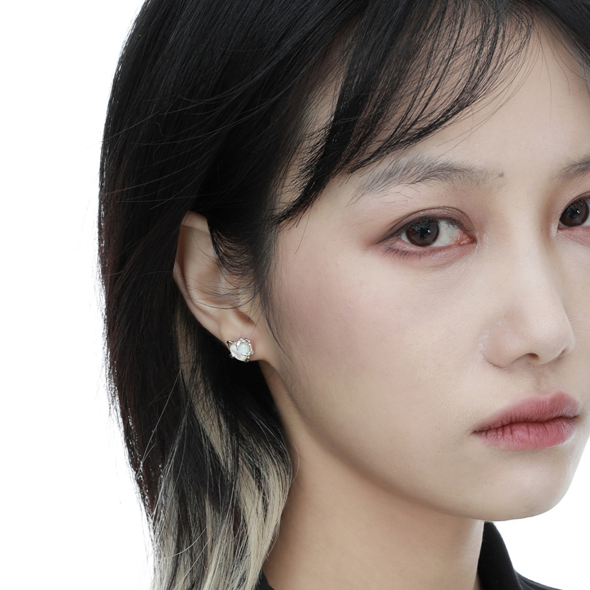 Heart Pearl Silver Earrings | Jentle Jewelry