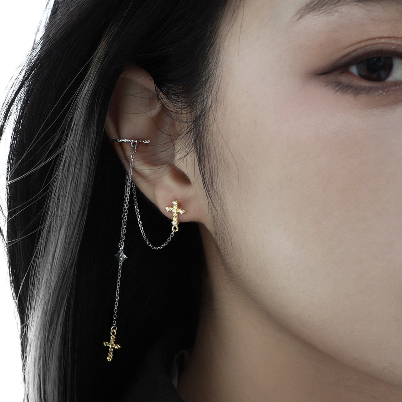 Gold Cross Silver Chain Ear Cuff | Jentle Jewelry