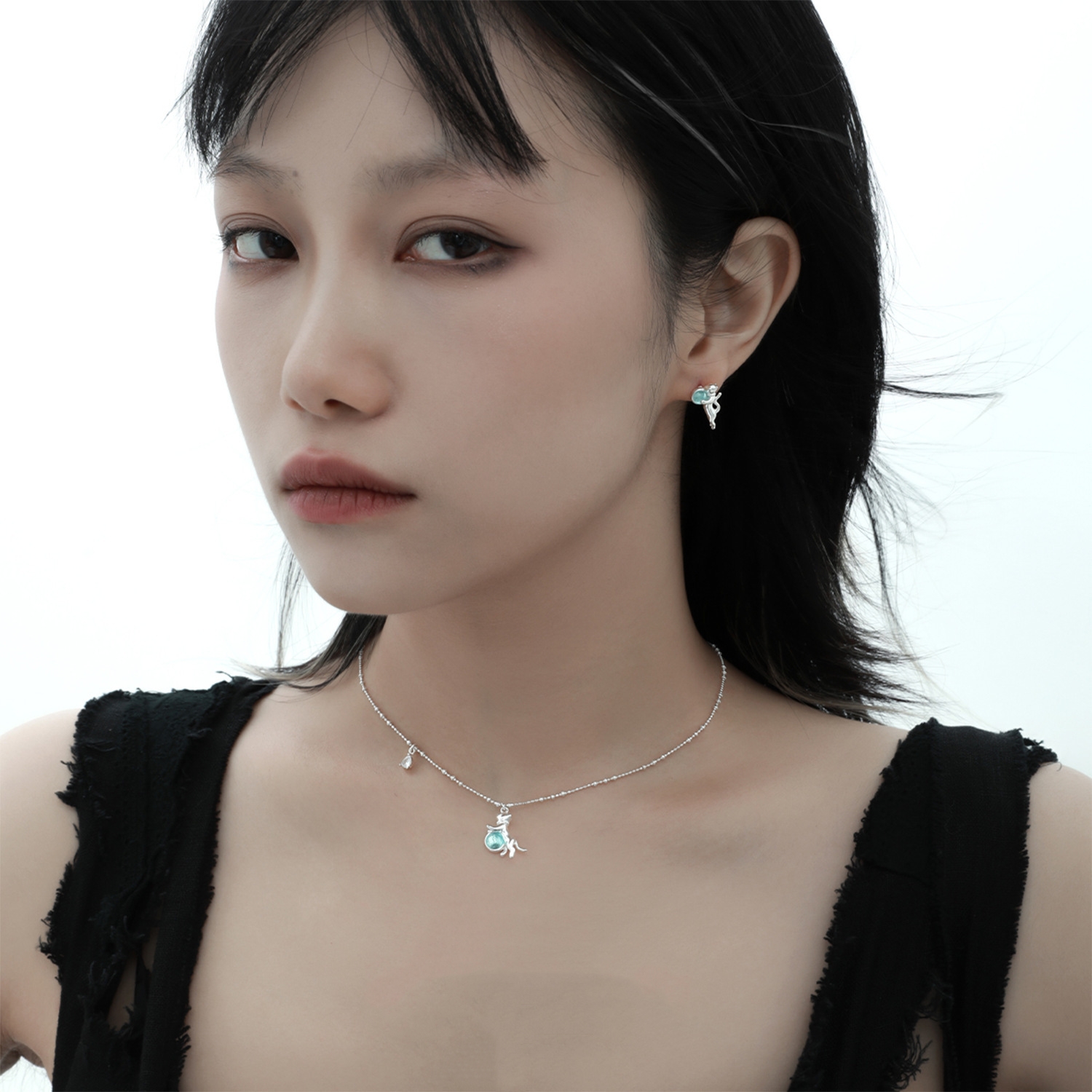 Everyday Silver Cat Earrings Minimal Style | Jentle Jewelry