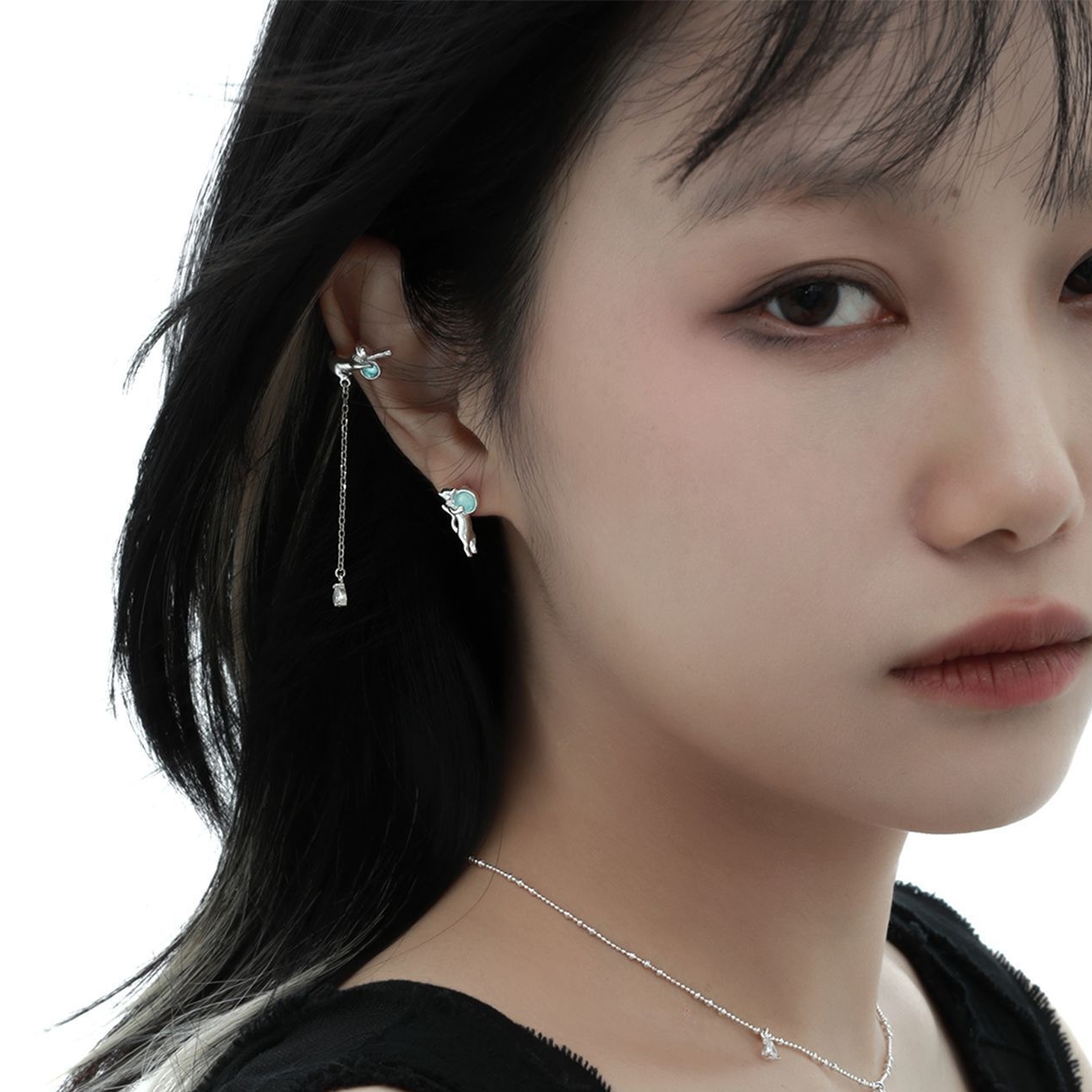 Lightweight Minimalist Sterling Silver Ear Cuff | Jentle Jwelry