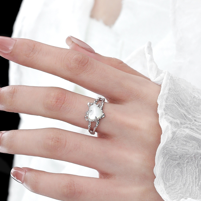 White Heart Pearl Silver Ring | Jentle Jewelry