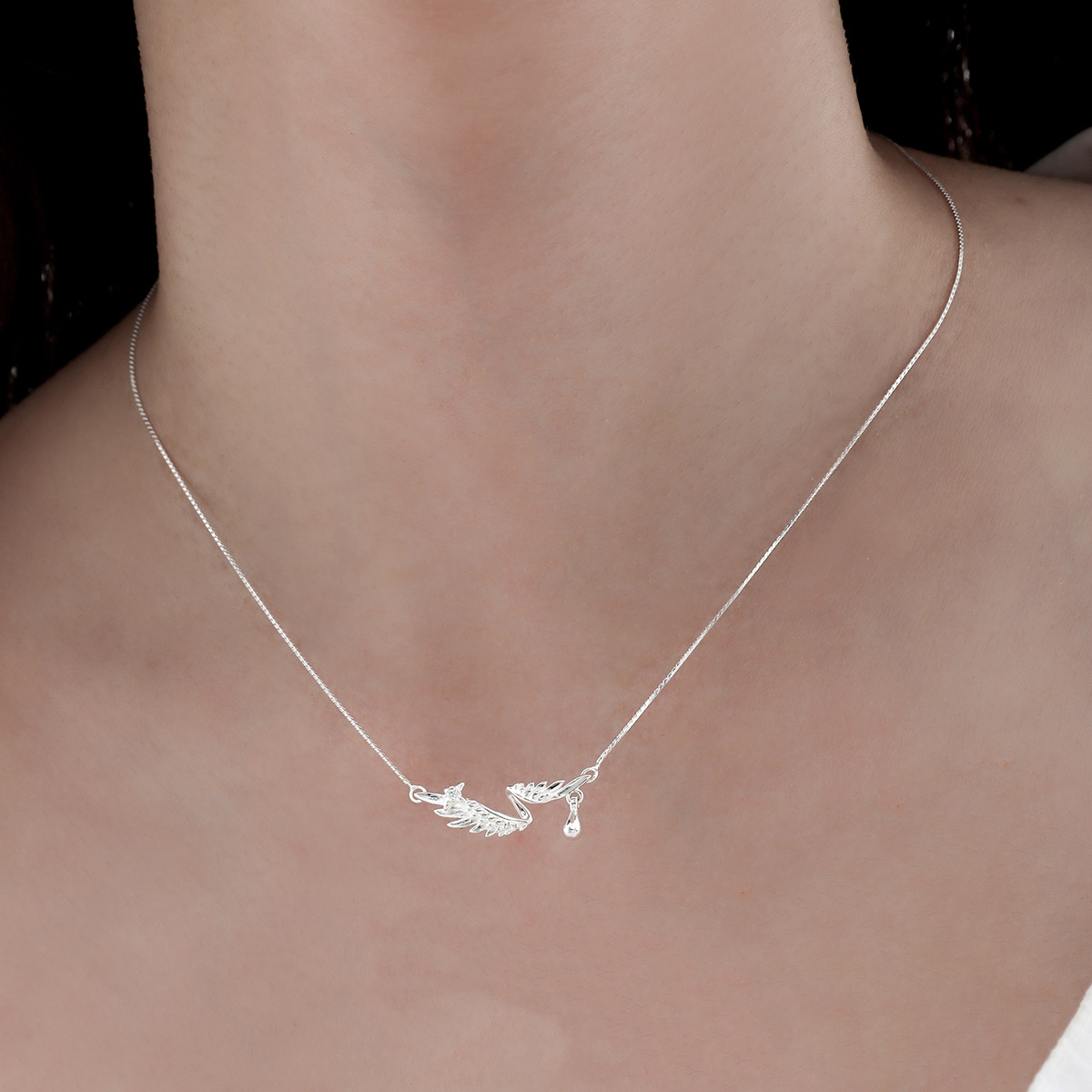 925 Sterling Silver Feather Necklace | Jentle Jewelry