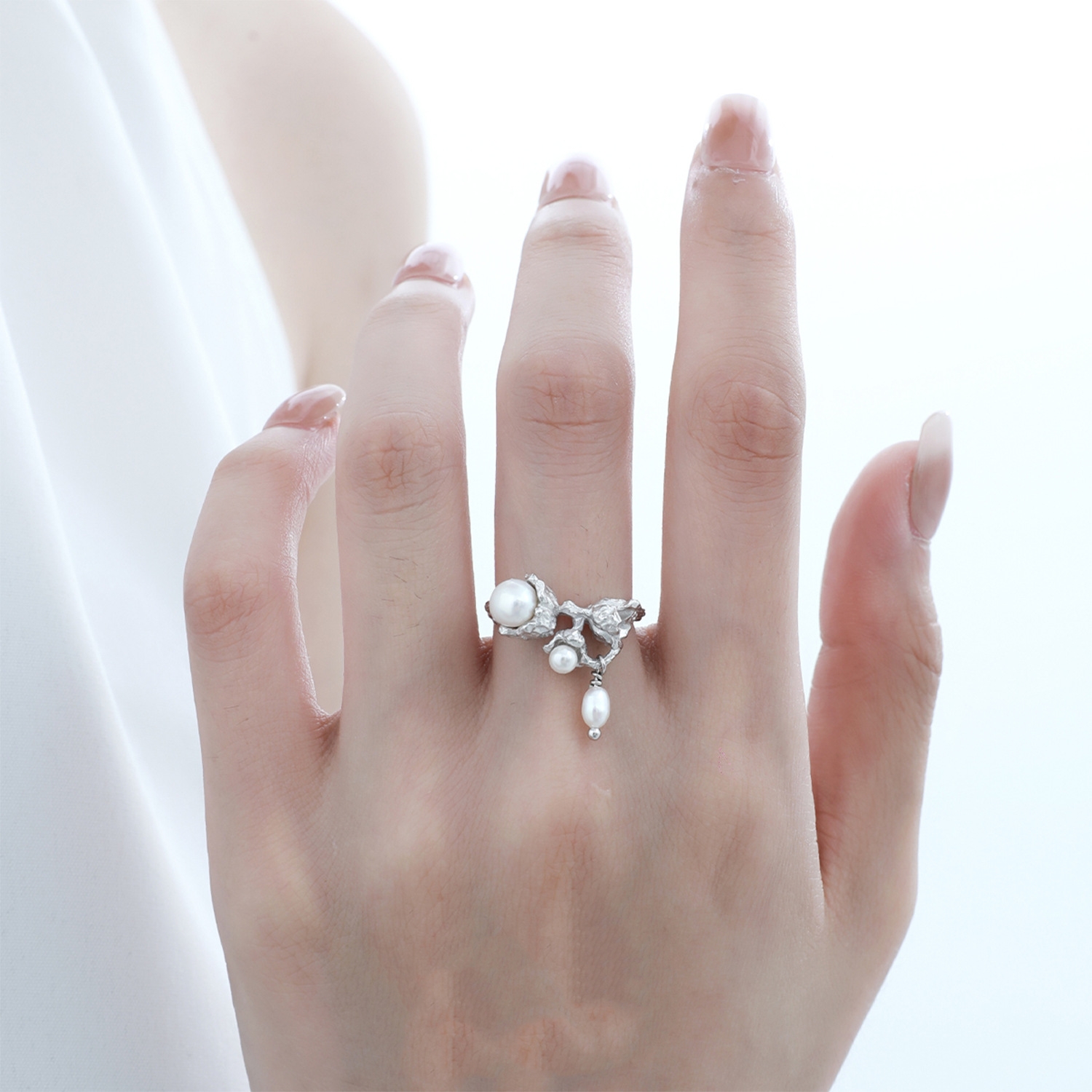 Sterling Silver Pearl Ring | Jentle Jewelry