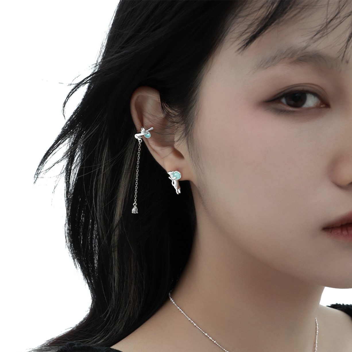 Lightweight Minimalist Sterling Silver Ear Cuff | Jentle Jwelry