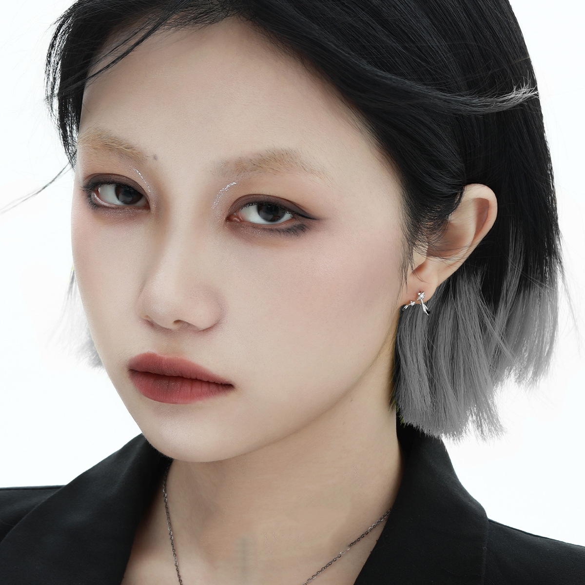 Starla N°1 Ear Studs