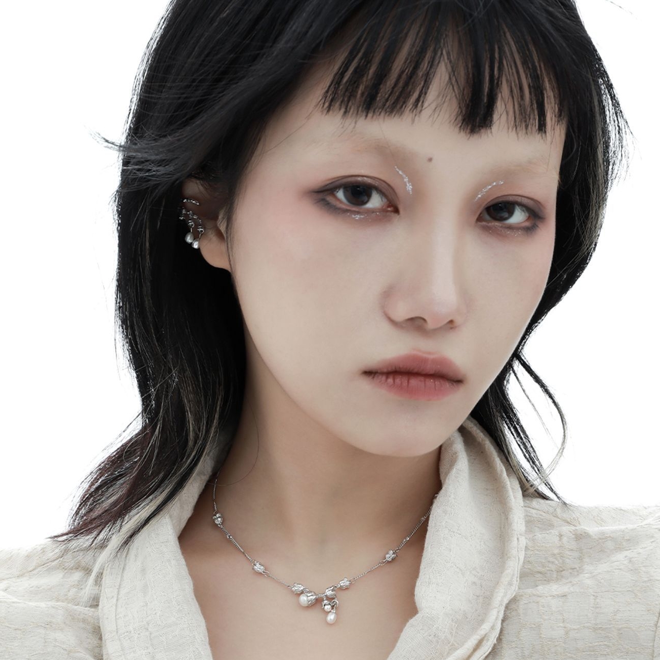 Silver Pearl Flower Necklace | Jentle Jewelry