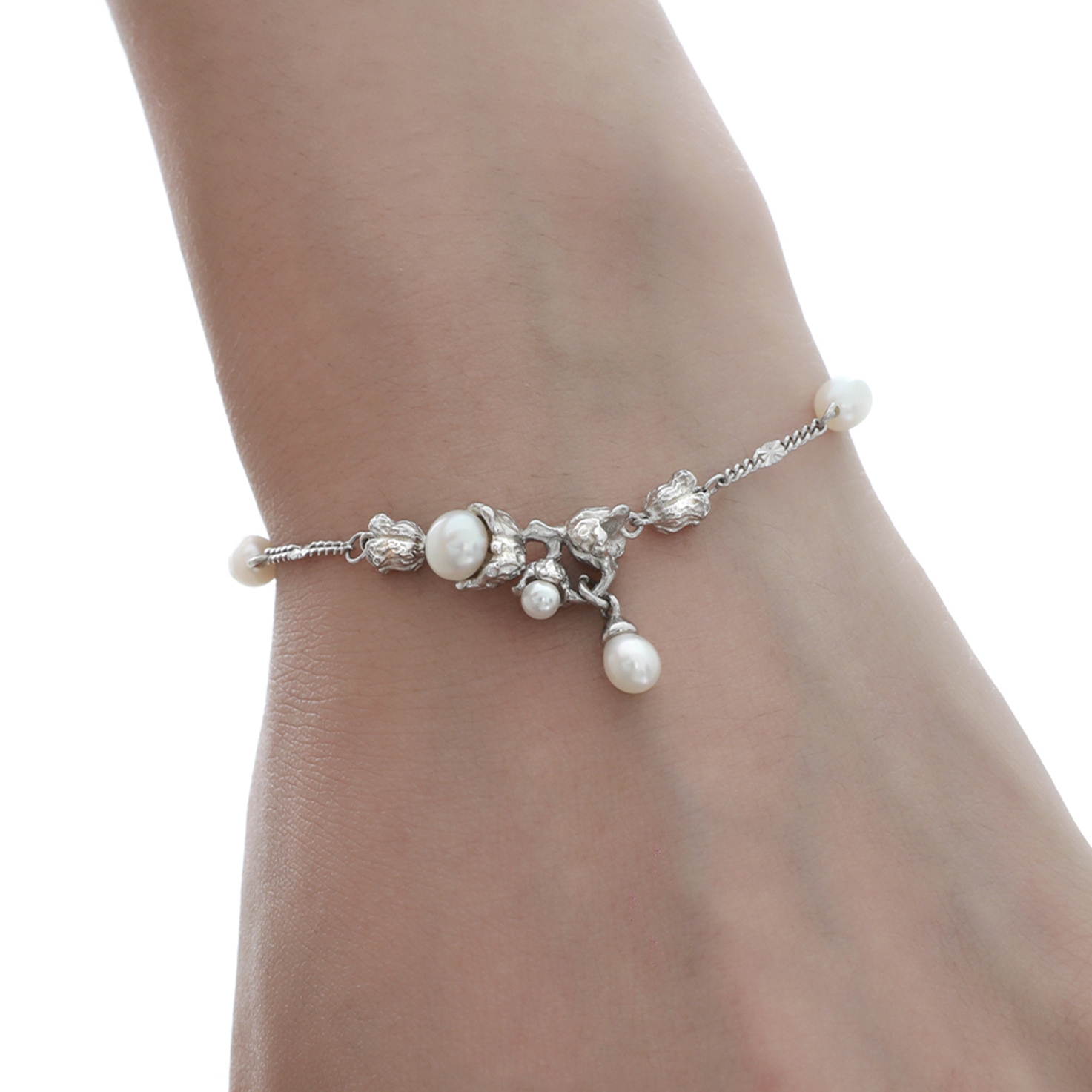 Silver Pearl Flower Bracelet | Jentle Jewelry