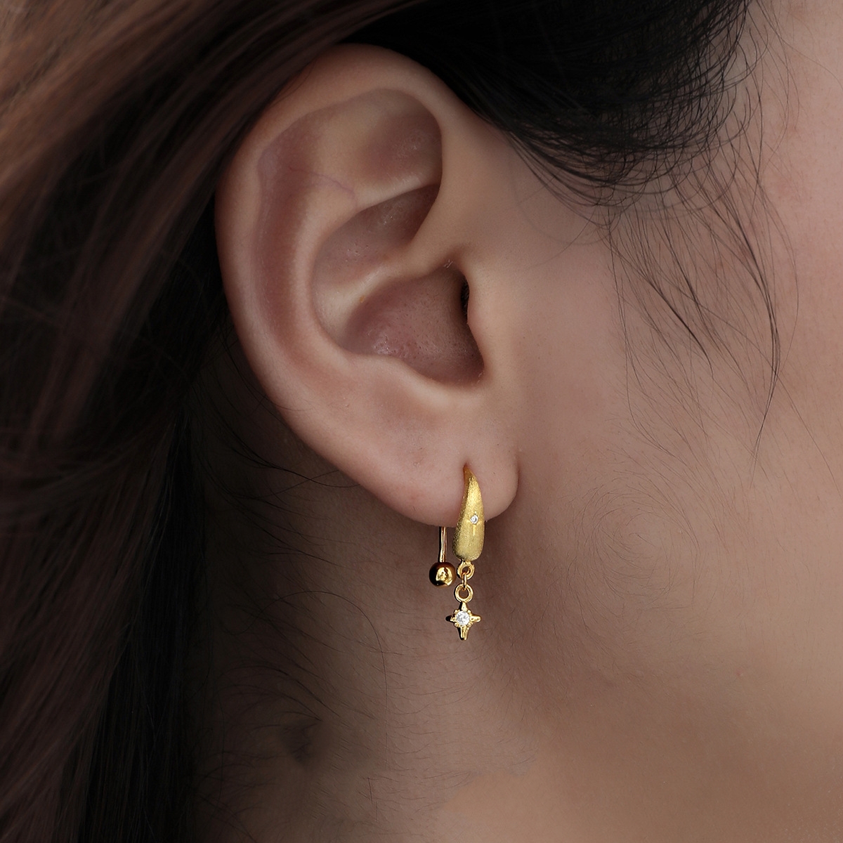 Gold Star Earrings | Jentle Jewelry