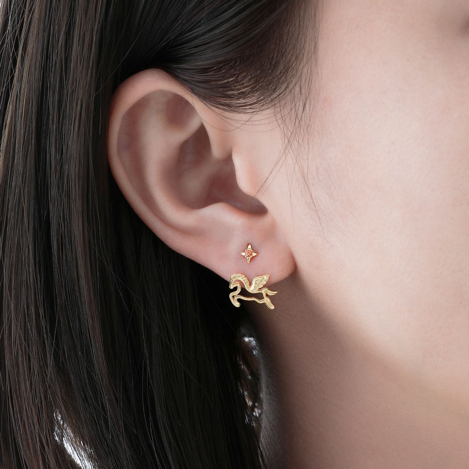 18K Gold Pony Earrings | Jentle Jewelry