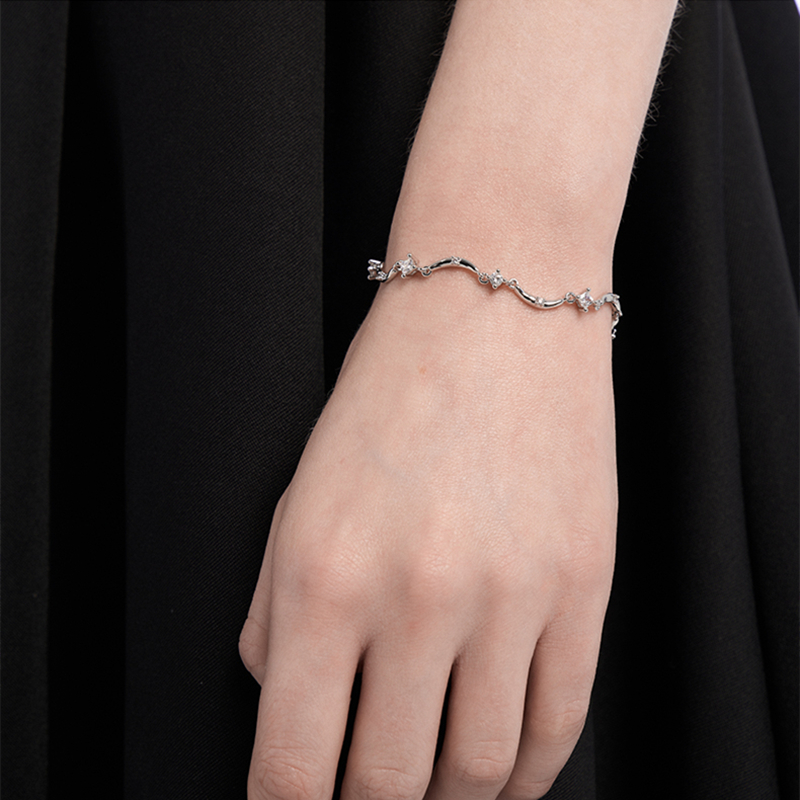 Minimalist Silver Bracelet For Daily Styling | Jentle Jewelry