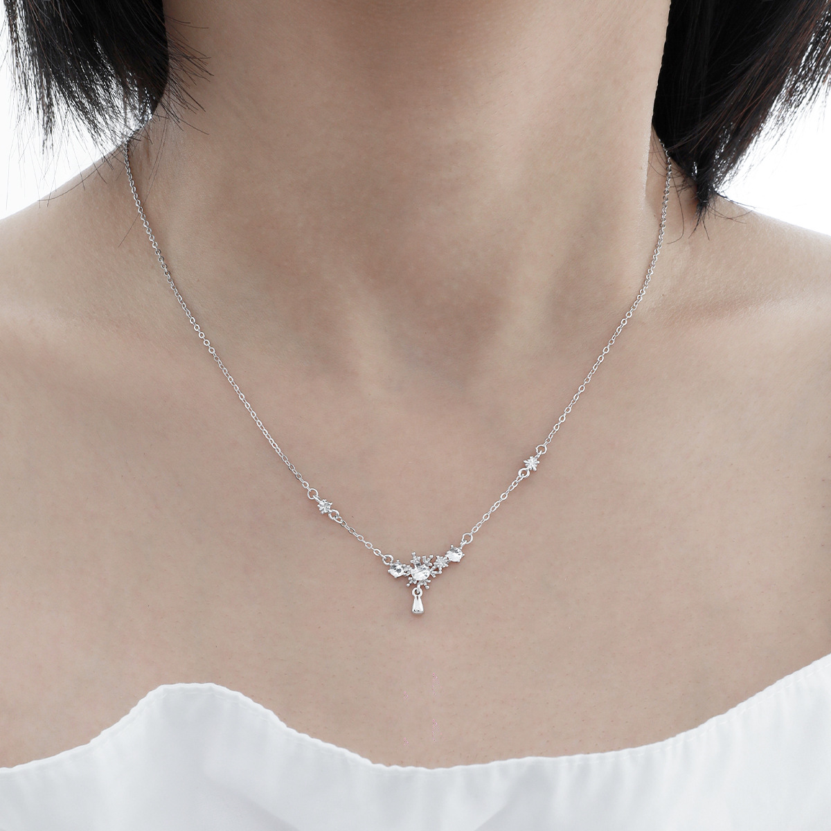 925 Sterling Silver Snowflake Necklace | Jentle Jewelry