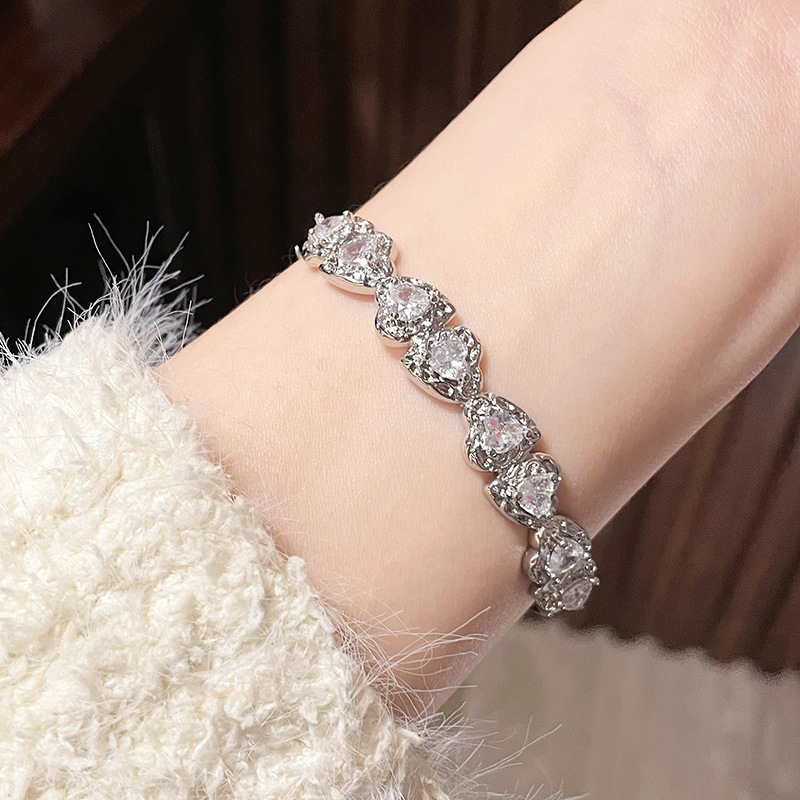 Heart Silver Bangle | Jentle Jewelry