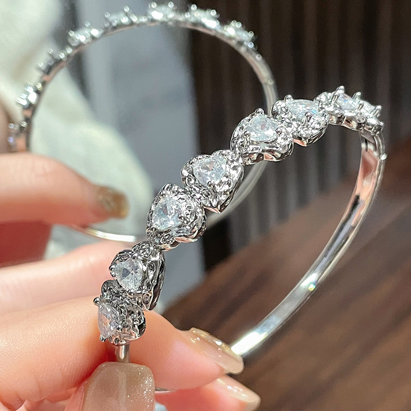 Heart Silver Bangle | Jentle Jewelry