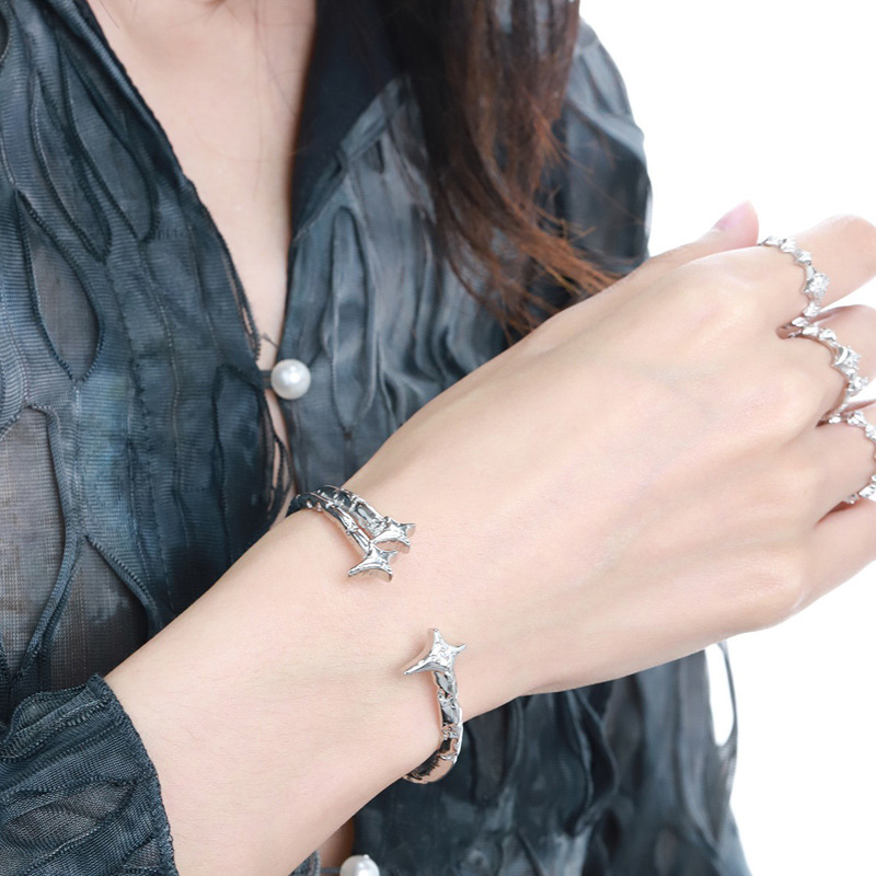 Star Silver Bangle | Jentle Jewelry